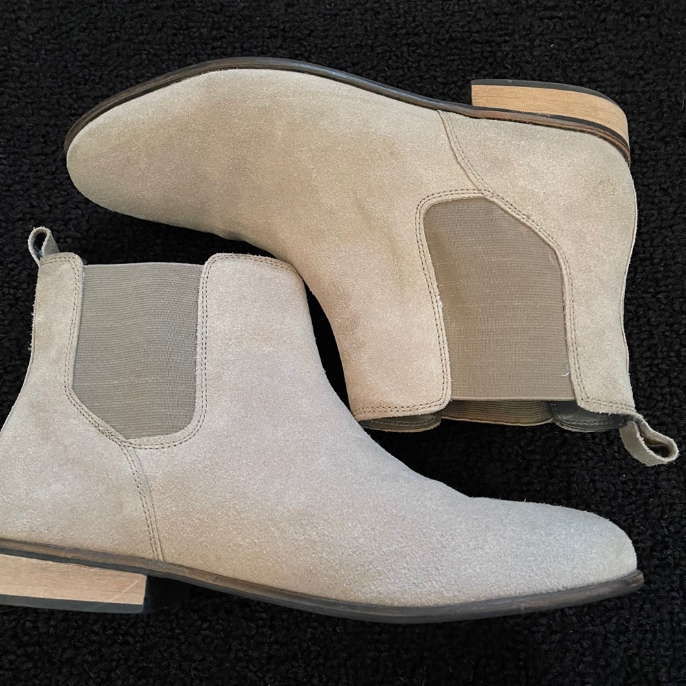 MENS URBAN OUTFITTERS CHELSEA BOOTS